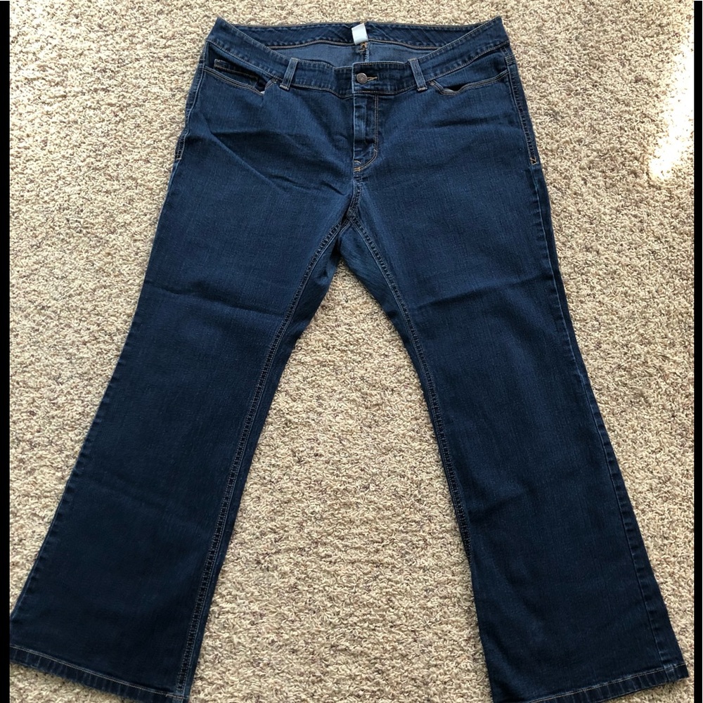 Boot cut jeans